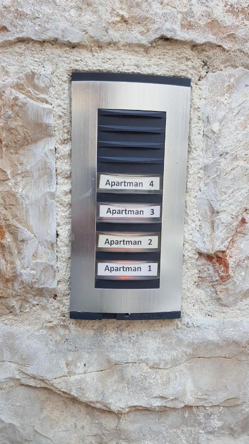 Centar Vodice Apartmani Esterno foto