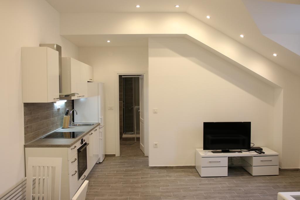 Centar Vodice Apartmani Camera foto