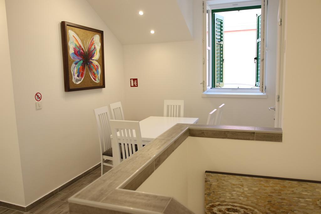 Centar Vodice Apartmani Camera foto