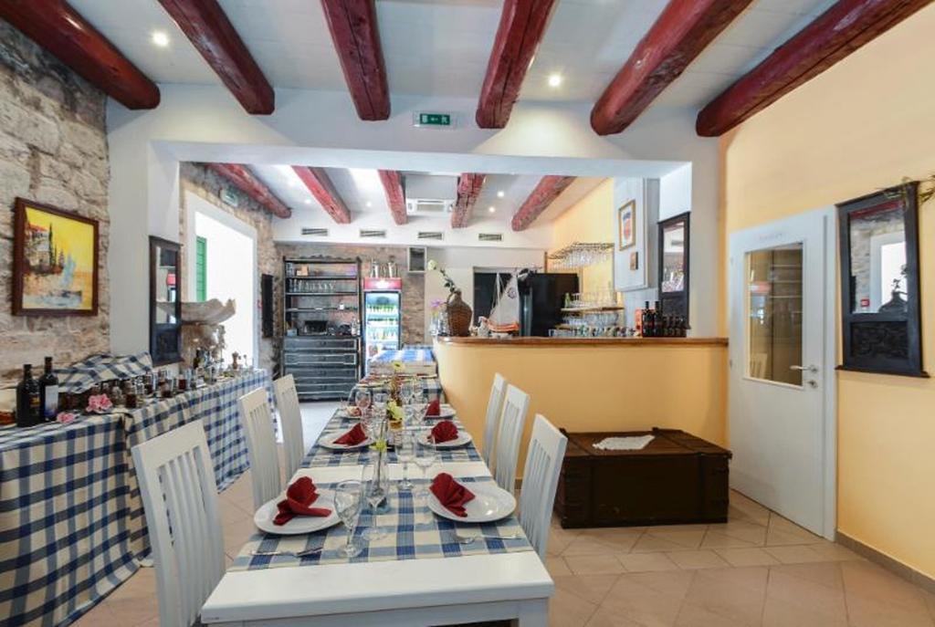 Centar Vodice Apartmani Esterno foto